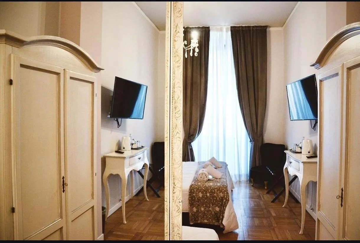 B&B Dimora Sassetti 6 Florence Italy